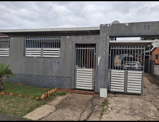 3 BEDROOM HOUSE FOR SALE IN AUSTERVILLE